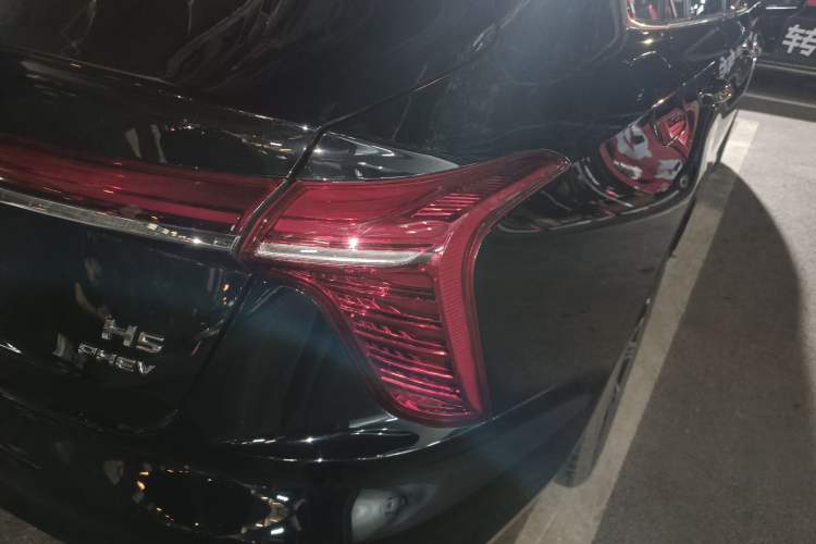 Used Hongqi H5 PHEV 2025 170 Super Hybrid Version Exterior 3