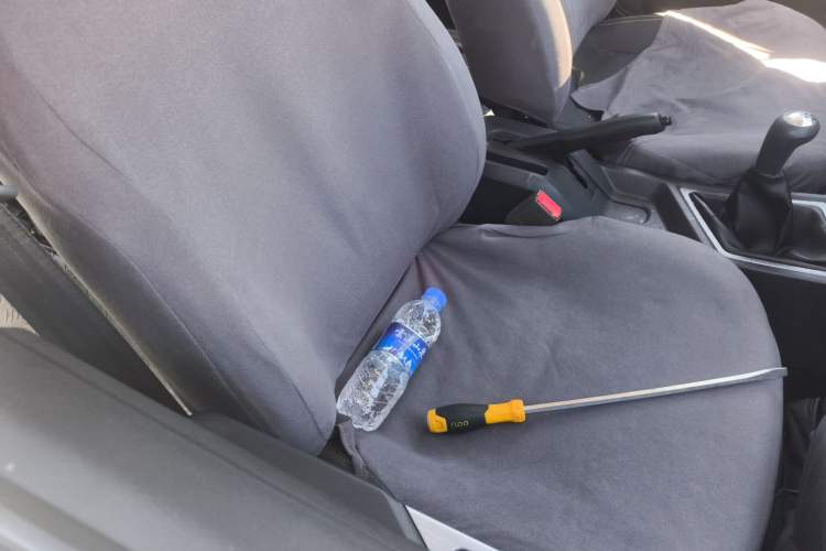 Used CHANGAN KAICHENG Ruixing M60 2023 1.5L GDI Comfort-Class Passenger Vehicle 6/7 Seats Right Front Seat