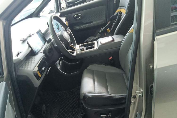 Used AION Y 2021 70 Enjoyment Tech Edition