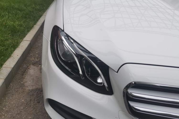 Used Mercedes-Benz E-Class 2018 Facelift E 200 L Sport 4MATIC
