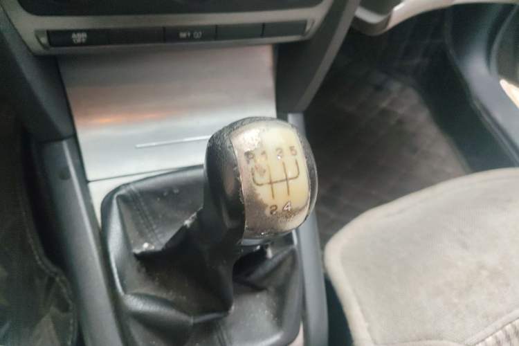 Used Skoda Octavia 2010 2.0L Manual Yijun Edition