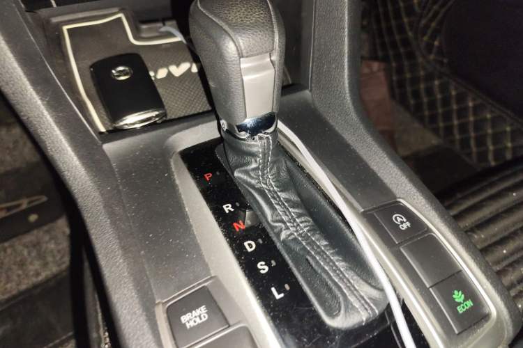 Used Honda Civic 2019 220TURBO CVT Dynamic Edition China VI Emission Standard Gear Lever