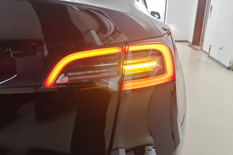 Used Tesla Model Y 2022 Rear-Wheel-Drive Version