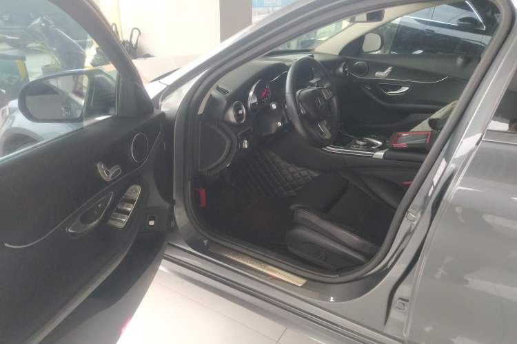 Used Mercedes-Benz C-Class 2017 C 200 station wagon
