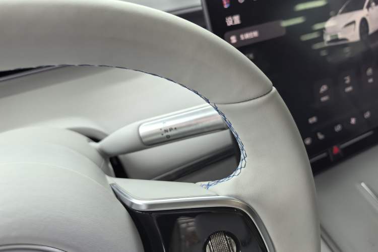 Used Hima Luxeed S7 2025 855 km Max