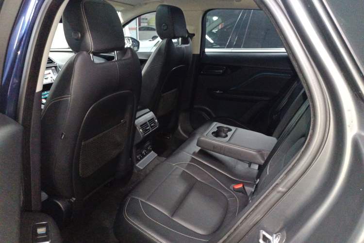 Used Jaguar F-PACE 2016 2.0T Two-Wheel-Drive R-Sport Sport Edition
