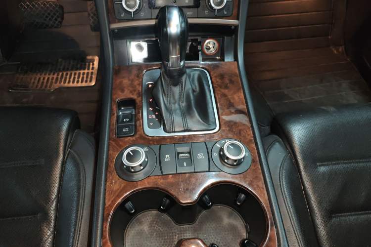 Used Volkswagen Touareg 2014 3.0 TSI New Edition