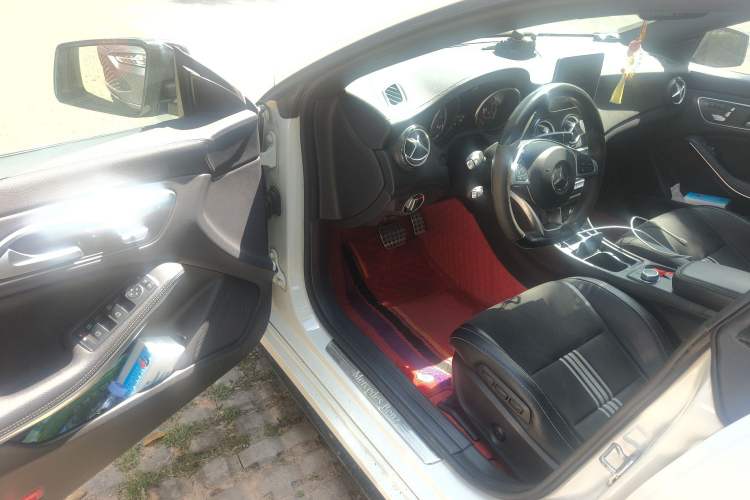 Used Mercedes-Benz CLA 2015 CLA 220 4MATIC
