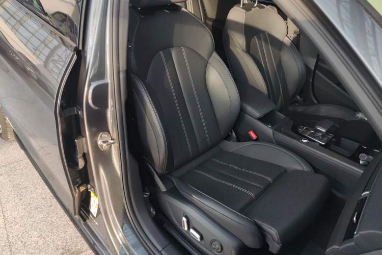 Used Audi A4L 2024 40 TFSI Luxury Dynamic Edition