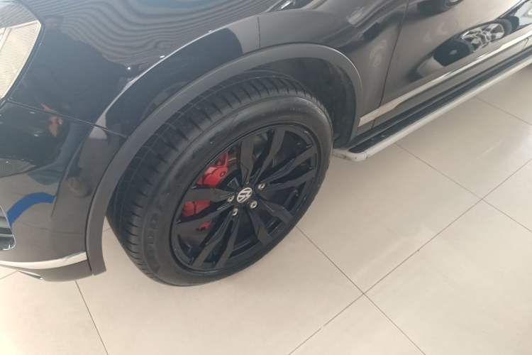 Used Volkswagen Touareg 2016 3.0 TSI Ignis Edition