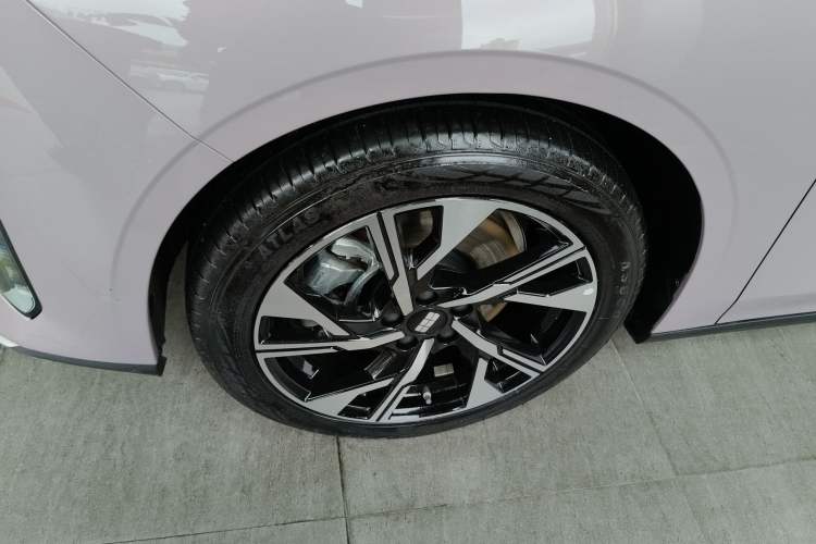 Used Geely Galaxy L6 2024 125km Creative Edition