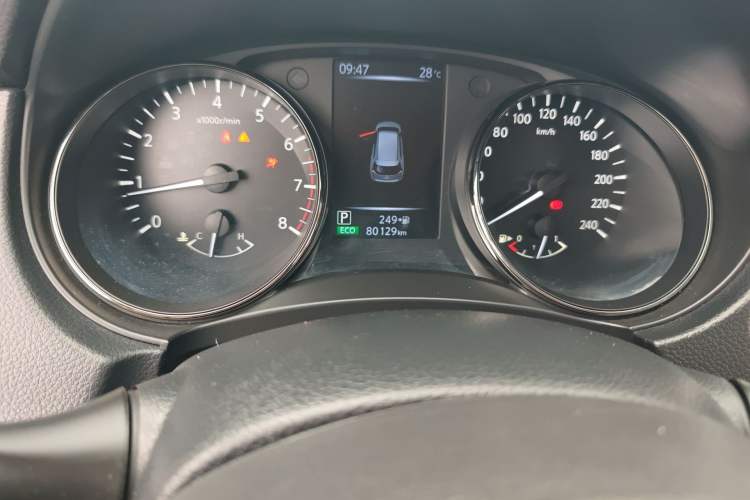 Used Nissan X-Trail 2021 2.0L CVT 2WD XL Premium SmartConnect Deluxe Edition Odometer Close Up