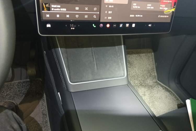 Used Tesla Model Y 2025 Rear-Wheel-Drive Version