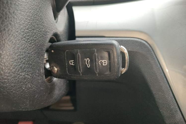 Used Volkswagen Lavida 2018 Classic 1.5L Automatic Fashion Edition China VI Standard Vehicle Key