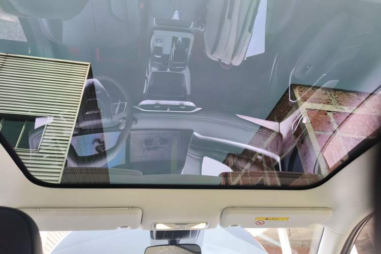 Used Venucia V DD-i 2025 Orca 150km Joyful Journey Edition