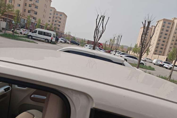 Used Wuling Hongguang MINIEV 2024 3rd Generation 215km Youth Edition Roof