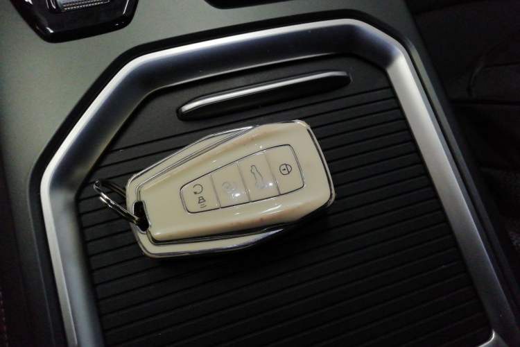 Used Geely Auto Haoyue L 2023 2.0T DCT Prestige Edition