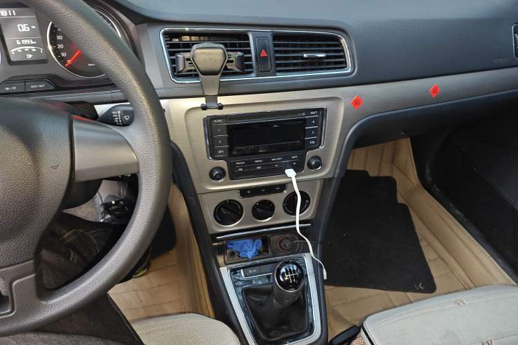 Used Volkswagen Lavida 2013 Revised Version 1.4 TSI Manual Comfort Edition
