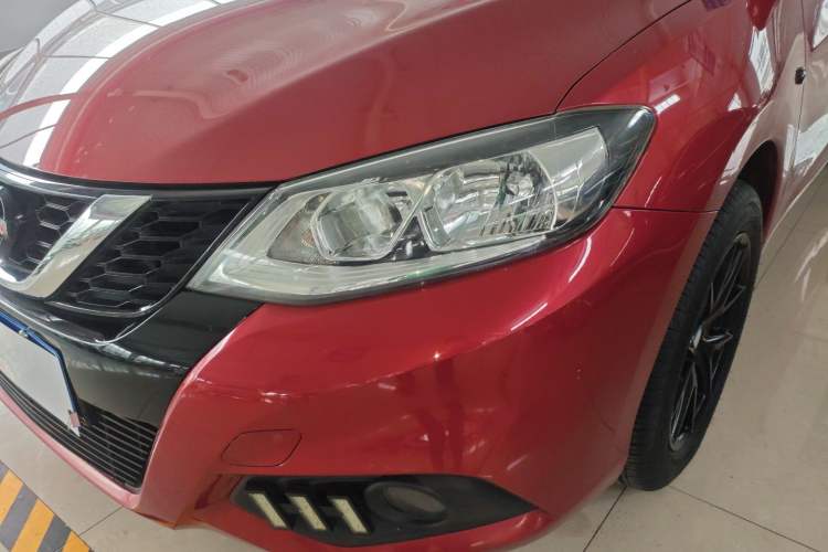 Used Nissan Tiida 2016 1.6L CVT Cool Dynamic Edition
