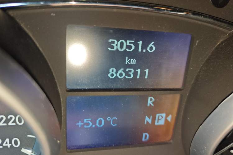 Used Mercedes-Benz R-Class 2015 R 320 4MATIC Luxury Model
