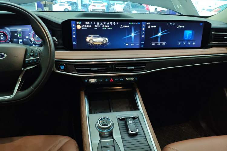 Used Ford Explorer 2023 EcoBoost 285 Four-Wheel Drive Stylish Plus Version 7 Seats