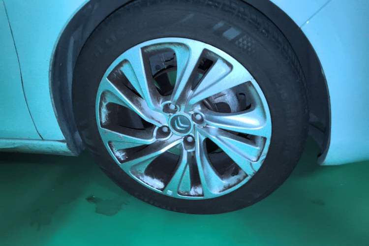 Used Citroen C4L 2014 1.6THP Intelligent Drive Automatic Dynamic Model Right Front Wheel Hub
