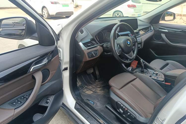 Used BMW X1 2020 sDrive25Li Leading Model
