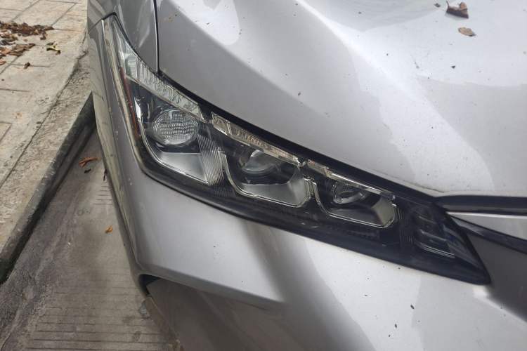 Used Toyota Avalon 2019 2.0L Luxury Edition China VI Standard