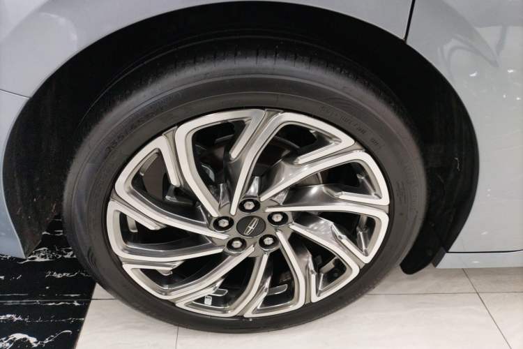 Used Lincoln Z 2022 iXiang Zunyi Edition
