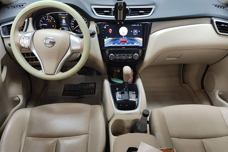 Used Nissan X-Trail 2015 2.0L CVT Comfort MAX Edition 2WD