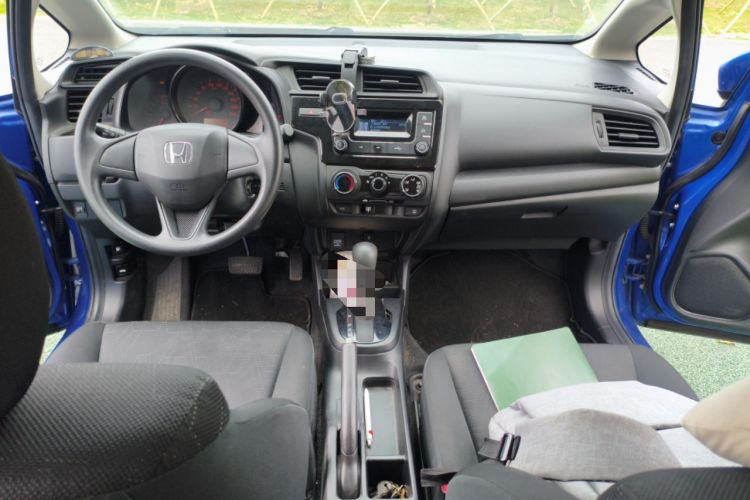 Used Honda Fit 2018 1.5L CVT Comfort Version Center Console