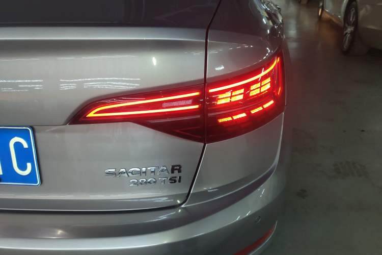 Used Volkswagen Sagitar 2021 280TSI DSG Comfort Connect Edition Right Rear Taillight