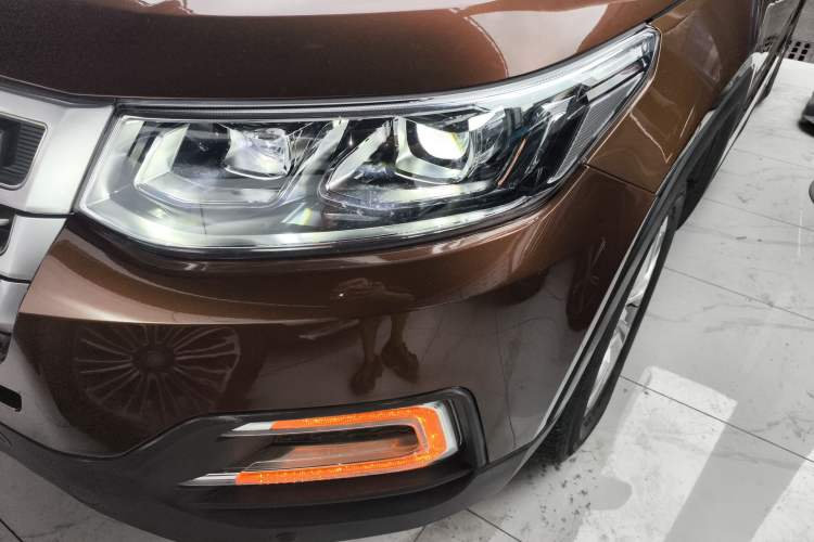 Used CHANGAN CS95 2017 2.0T Two-Wheel Drive Zhiyuan Edition