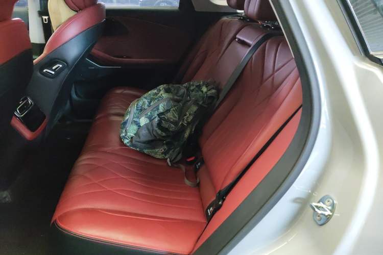 Used EXEED Stellar 2023 400T Two-Wheel Drive Comfort Flyfish Edition