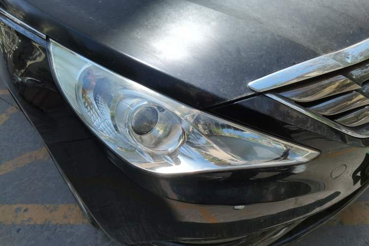 Used Hyundai Sonata 2011 2.0L Automatic Supreme Edition Right Front Headlight