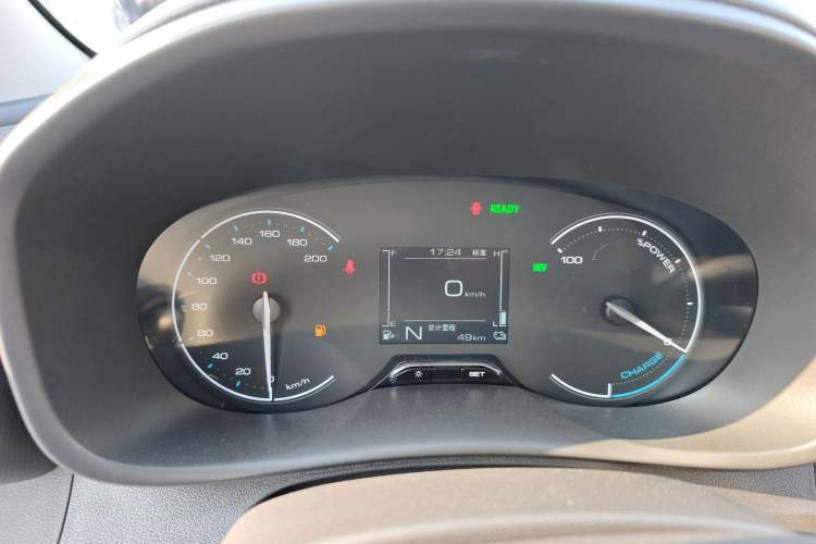 Used Wuling Hongguang New Energy 2025 Extended-Range Hybrid 50 km Utility Version Instrument Cluster