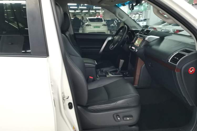 Used Toyota Prado 2016 3.5L Automatic TX-L NAVI