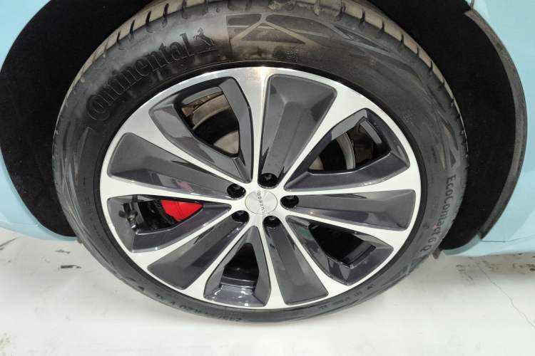 Used Hima Luxeed S7 2024 Ultra Four-Wheel Drive Flagship Edition Right Rear Wheel Hub
