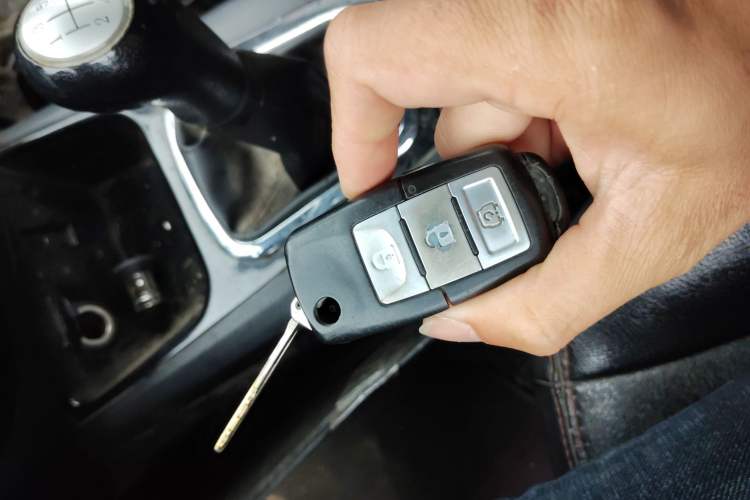 Used FORTHING Joyear X5 2013 1.6L Manual Luxury Model China IV Standard Vehicle Key