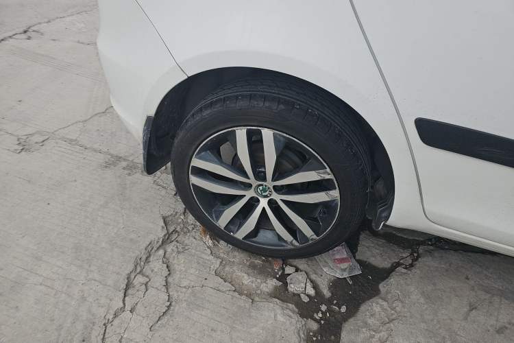 Used Skoda Fabia 2012 1.6L Manual Sport Edition
