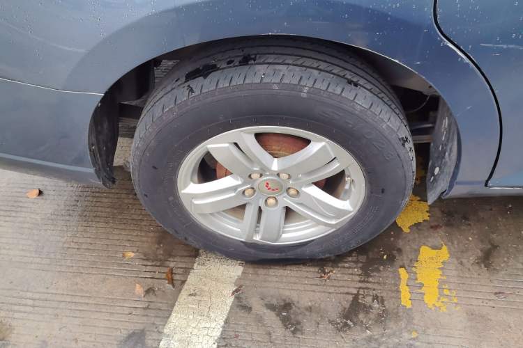 Used Wuling Hongguang PLUS 2019 1.5T Manual Comfort Version 7 Seats
