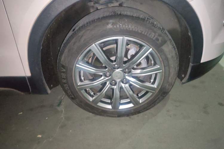 Used Cadillac XT4 2018 28T Two-Wheel-Drive Luxury Model