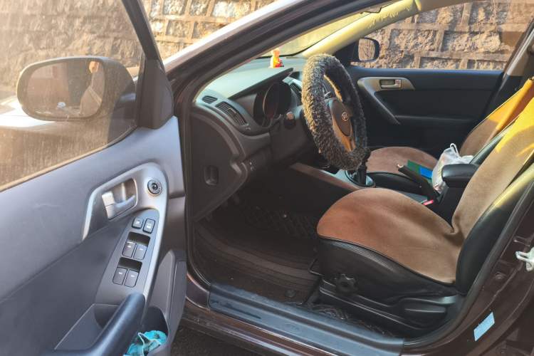 Used Kia Forte 2009 1.6L MT GL Driver Seat
