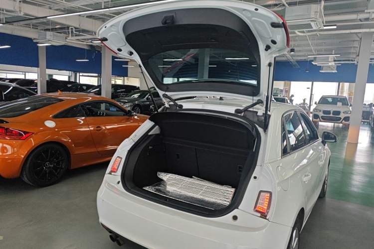 Used Audi A1 2014 30 TFSI Sportback Fashion Model Trunk