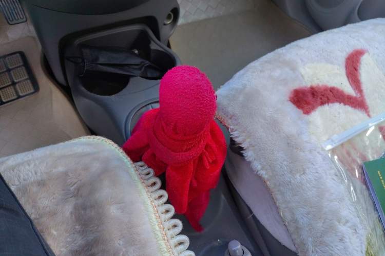 Used Nissan Sunny 2011 1.5XE Manual Comfort Edition Gear Lever