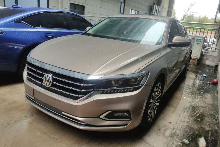 Used Volkswagen Passat 2020 330TSI Luxury Edition China VI