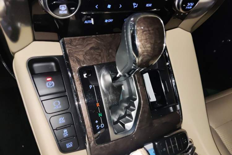 Used Toyota Alphard 2019 Dual-Engine 2.5L Prestige Edition