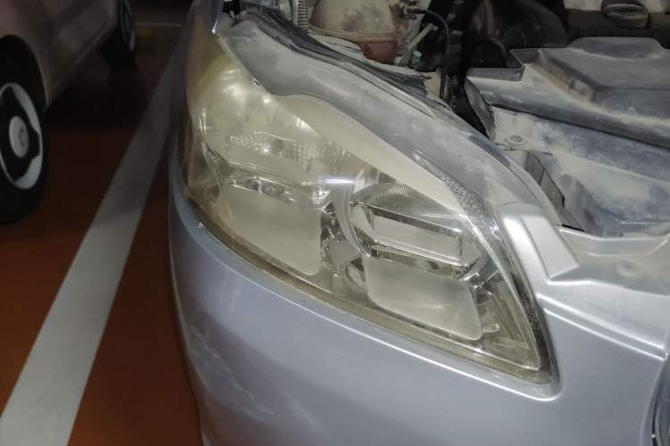 Used Peugeot 301 2014 1.6L Manual Luxury Edition
