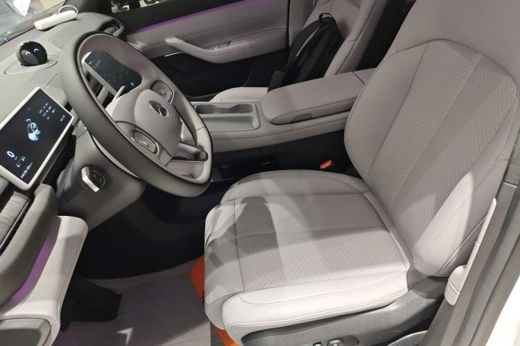 Used Nio EC6 2024 75 kWh Left Front Seat