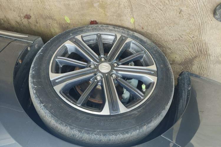 Used CHANGAN Ruicheng CC 2022 Blue Whale Edition 1.5T DCT Prestige Model Left Front Wheel Hub